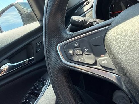 Used 2024 Chevrolet Malibu LT FWD image 23