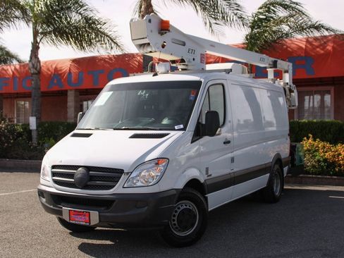 Used 2012 Mercedes-Benz Sprinter 3500 image 3