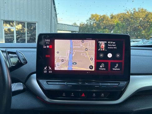 Used 2022 Volkswagen ID.4 Pro S image 19