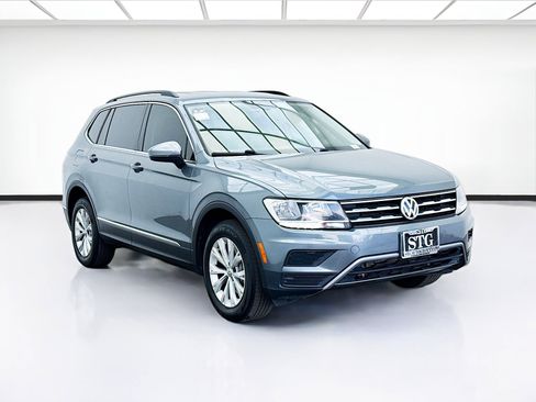 Used 2018 Volkswagen Tiguan SE image 3