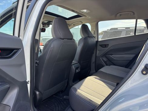 Used 2024 Subaru Crosstrek 2.0i Premium image 6
