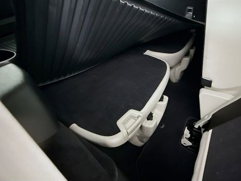 Used 2021 Volvo XC90 T6 Momentum w/ Protection Package Premier image 30