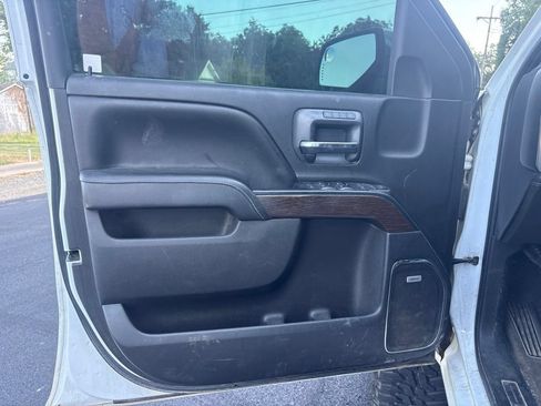Used 2017 GMC Sierra 1500 Denali AWD/4WD image 9