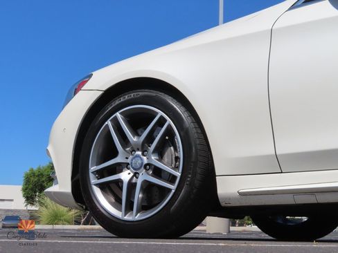 Used 2014 Mercedes-Benz S 550 4dr Sdn S 550 RWD w/ Sport Package image 31