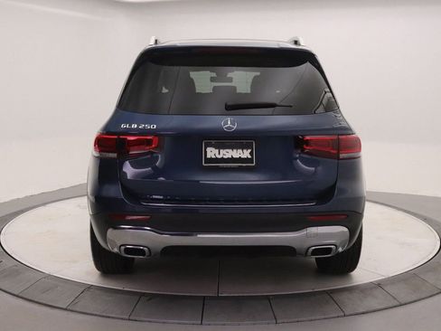 Certified 2023 Mercedes-Benz GLB 250 image 6