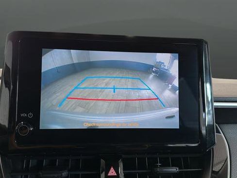 Used 2025 Toyota Corolla LE w/ LE Premium Package FWD image 13