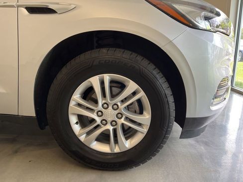 Used 2020 Buick Enclave Premium w/ Trailering Package, 5000 lbs. AWD/4WD image 7