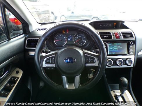 Used 2017 Subaru Crosstrek 2.0i Premium w/ Moonroof Package AWD/4WD image 13
