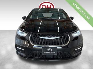 New 2026 Chrysler Pacifica Select video 2