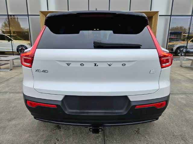 Certified 2023 Volvo XC40 Recharge Ultimate w/ Protection Package Premier AWD/4WD image 6