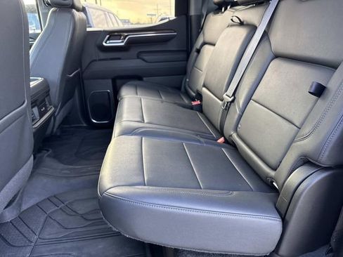 Used 2022 Chevrolet Silverado 1500 RST w/ Redline Edition image 11