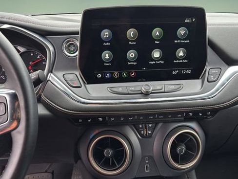 Used 2023 Chevrolet Blazer Premier w/ Enhanced Convenience Package image 10