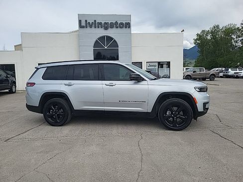 Used 2023 Jeep Grand Cherokee L Laredo AWD/4WD image 1