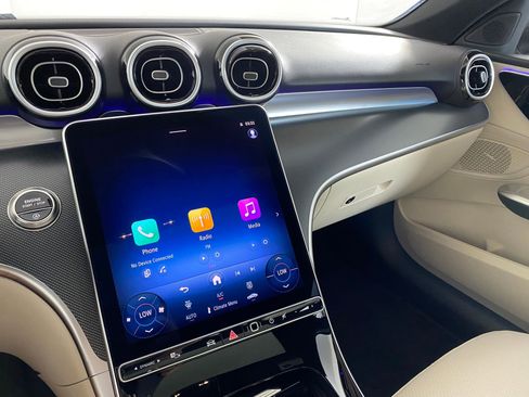 Used 2025 Mercedes-Benz C 300 4MATIC Sedan image 23