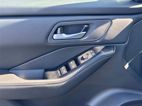 New 2026 Nissan Rogue SV image 22