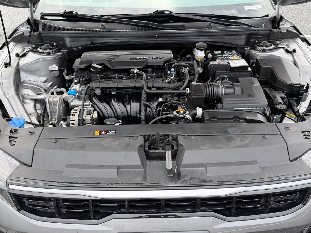Used 2025 Kia K4 GT-Line w/ GT-Line Premium Package FWD image 39
