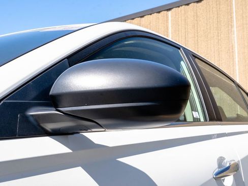 Used 2024 Nissan Altima 2.5 SV image 11