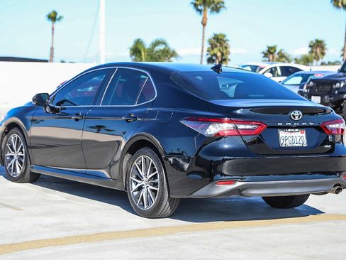 Used 2024 Toyota Camry XLE image 5