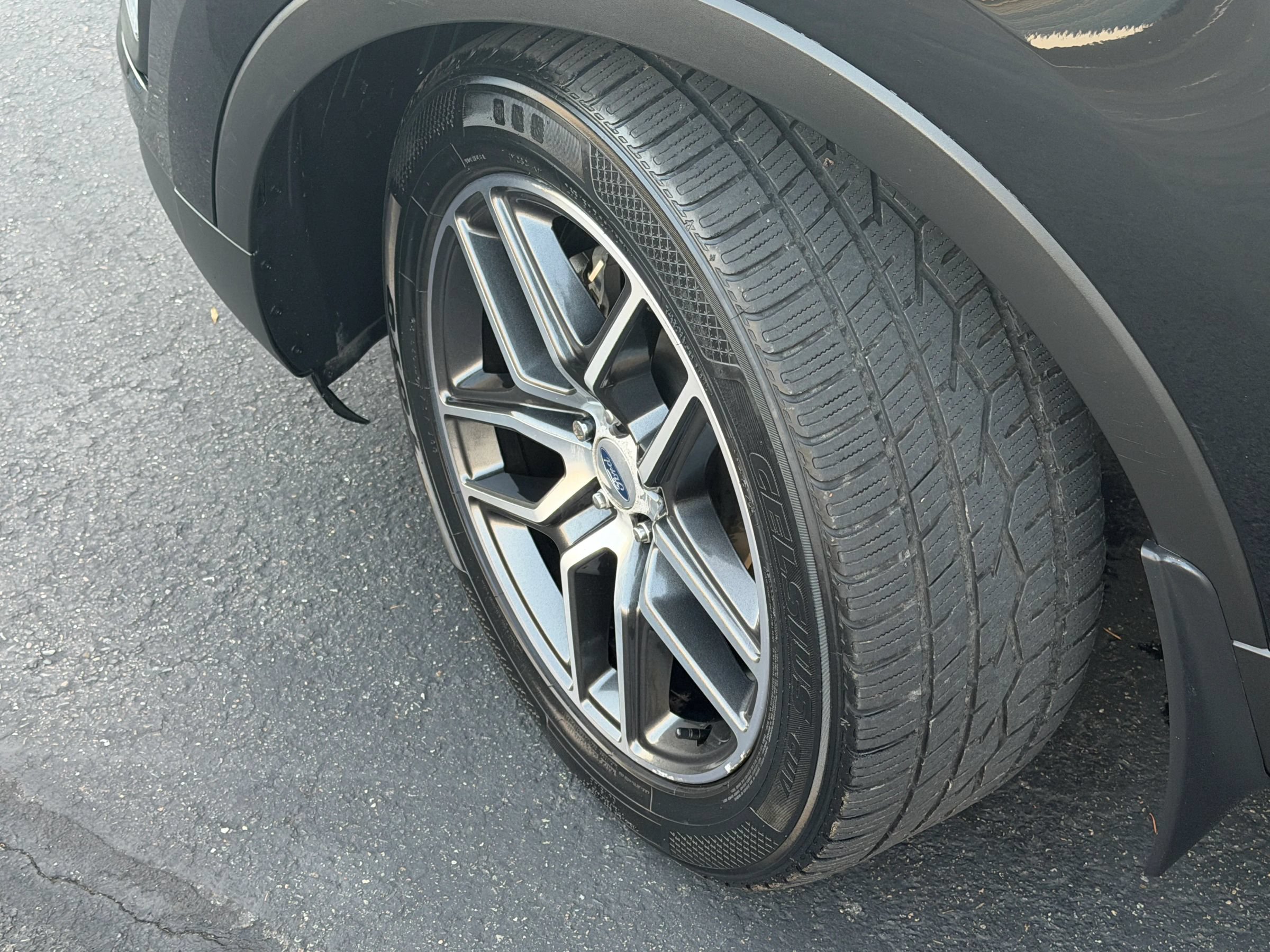 Used 2017 Ford Explorer Sport AWD/4WD image 6