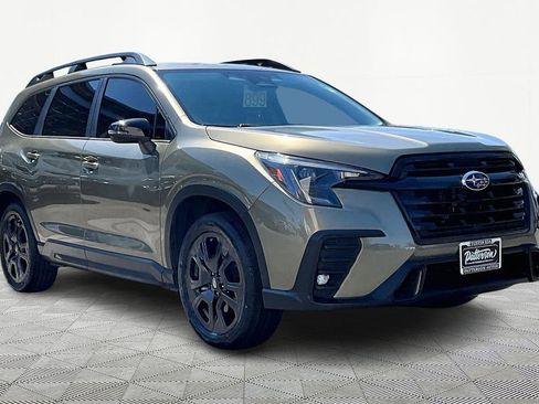 Used 2023 Subaru Ascent Onyx Edition image 5