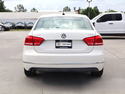 Used 2014 Volkswagen Passat TDI SE FWD image 6