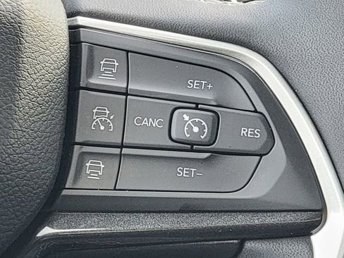 Certified 2023 Jeep Grand Cherokee L Laredo image 35