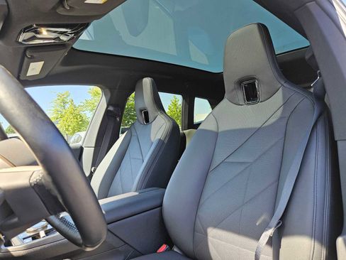 Used 2025 BMW iX xDrive50 image 25