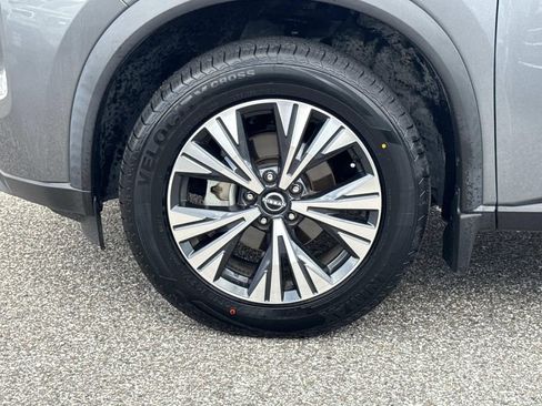 Certified 2023 Nissan Rogue SV w/ SV Premium B Package FWD image 11