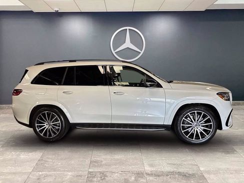 Certified 2025 Mercedes-Benz GLS 580 4MATIC image 2
