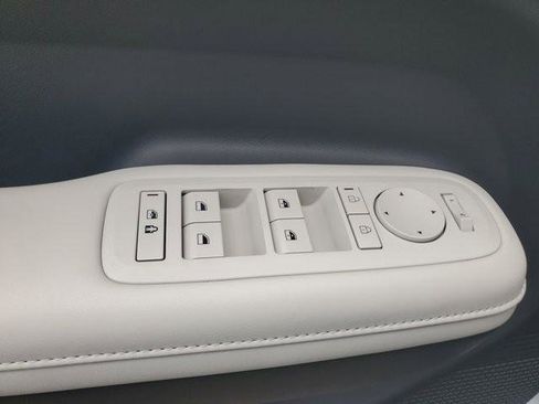 Used 2025 Hyundai Santa Fe SEL image 23