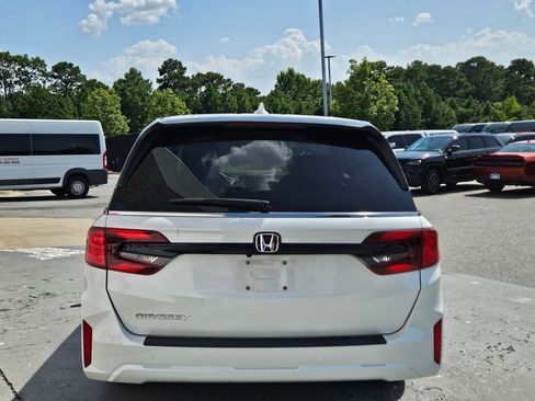 Used 2025 Honda Odyssey EX-L image 6