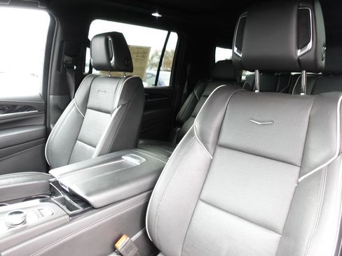 Used 2023 Cadillac Escalade ESV Sport image 26