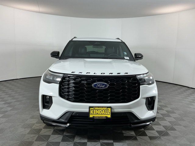 Used 2026 Ford Explorer ST-Line AWD/4WD image 2