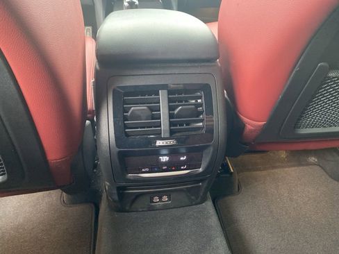 Used 2024 BMW X3 xDrive30i w/ Premium Package image 13