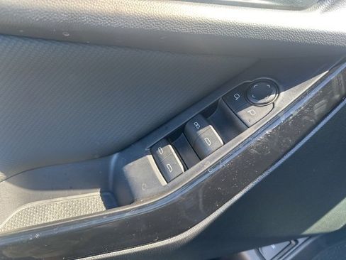 New 2026 Chevrolet Equinox LT w/ Convenience Package II image 13