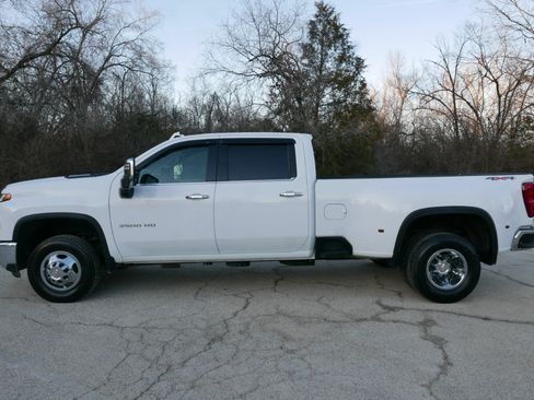 Used 2024 Chevrolet Silverado 3500 LTZ w/ LTZ Convenience Package image 2