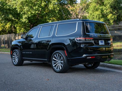 Used 2022 Jeep Grand Wagoneer Series I w/ Rear Seat Video Group 1 AWD/4WD image 8
