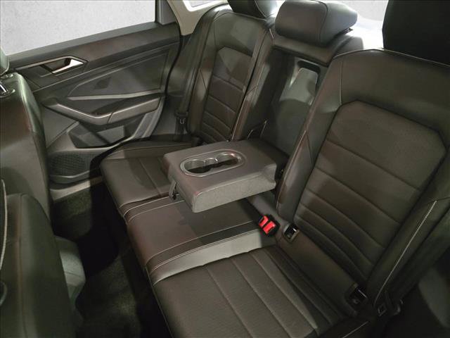Used 2024 Volkswagen Jetta SE FWD image 13