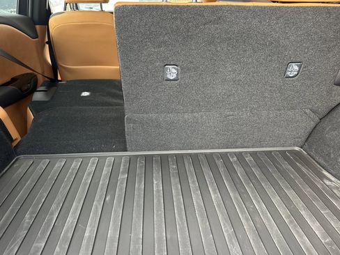 Used 2025 Lexus RZ 300e image 31