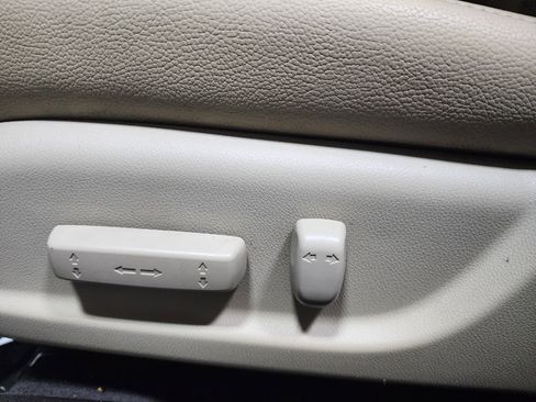 Used 2015 Acura ILX w/ Premium Package image 17