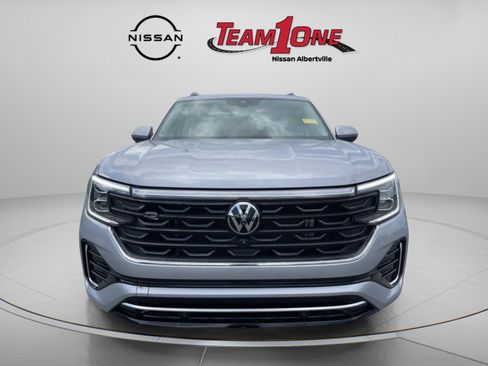 Used 2024 Volkswagen Atlas SEL Premium R-Line AWD/4WD image 2