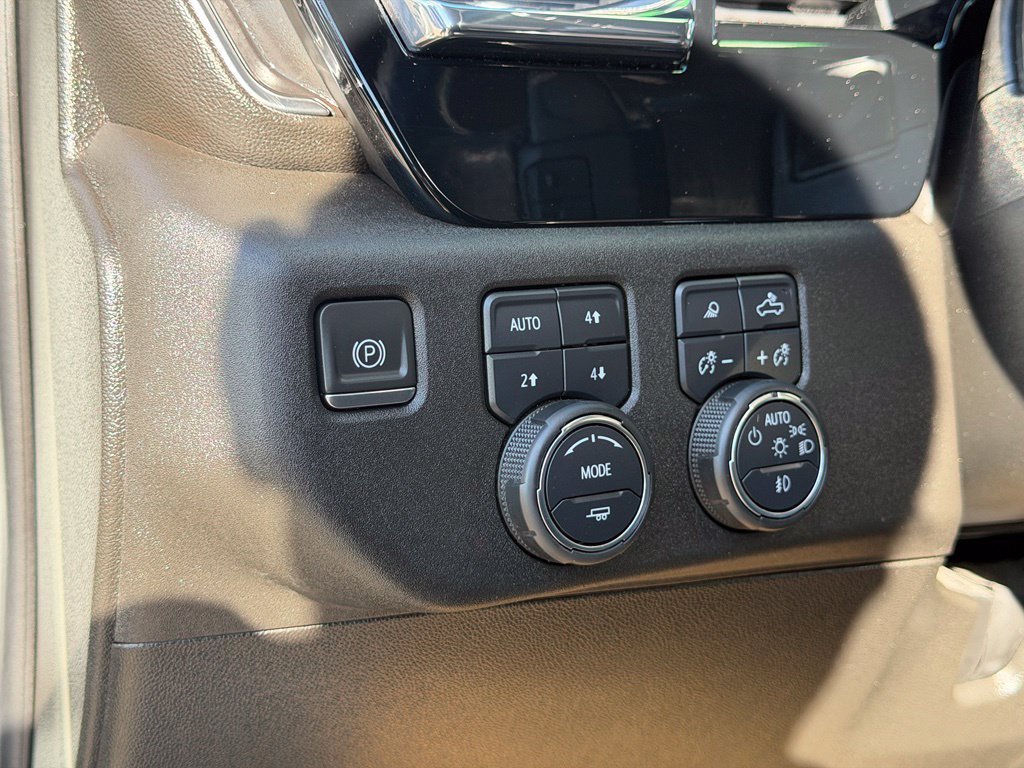 Used 2024 Chevrolet Silverado 1500 RST AWD/4WD image 24