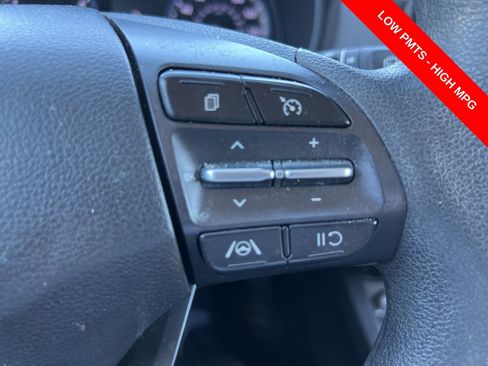 Used 2023 Hyundai Kona SEL image 13