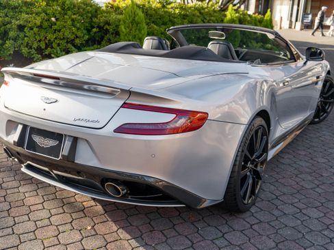 Used 2016 Aston Martin Vanquish Volante image 48