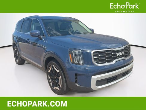 Used 2025 Kia Telluride S AWD/4WD image 1