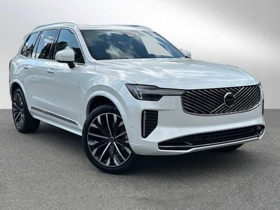 New 2025 Volvo XC90 B6 Plus w/ Protection Package Premier