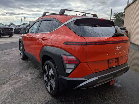 Used 2024 Hyundai Kona Limited image 3