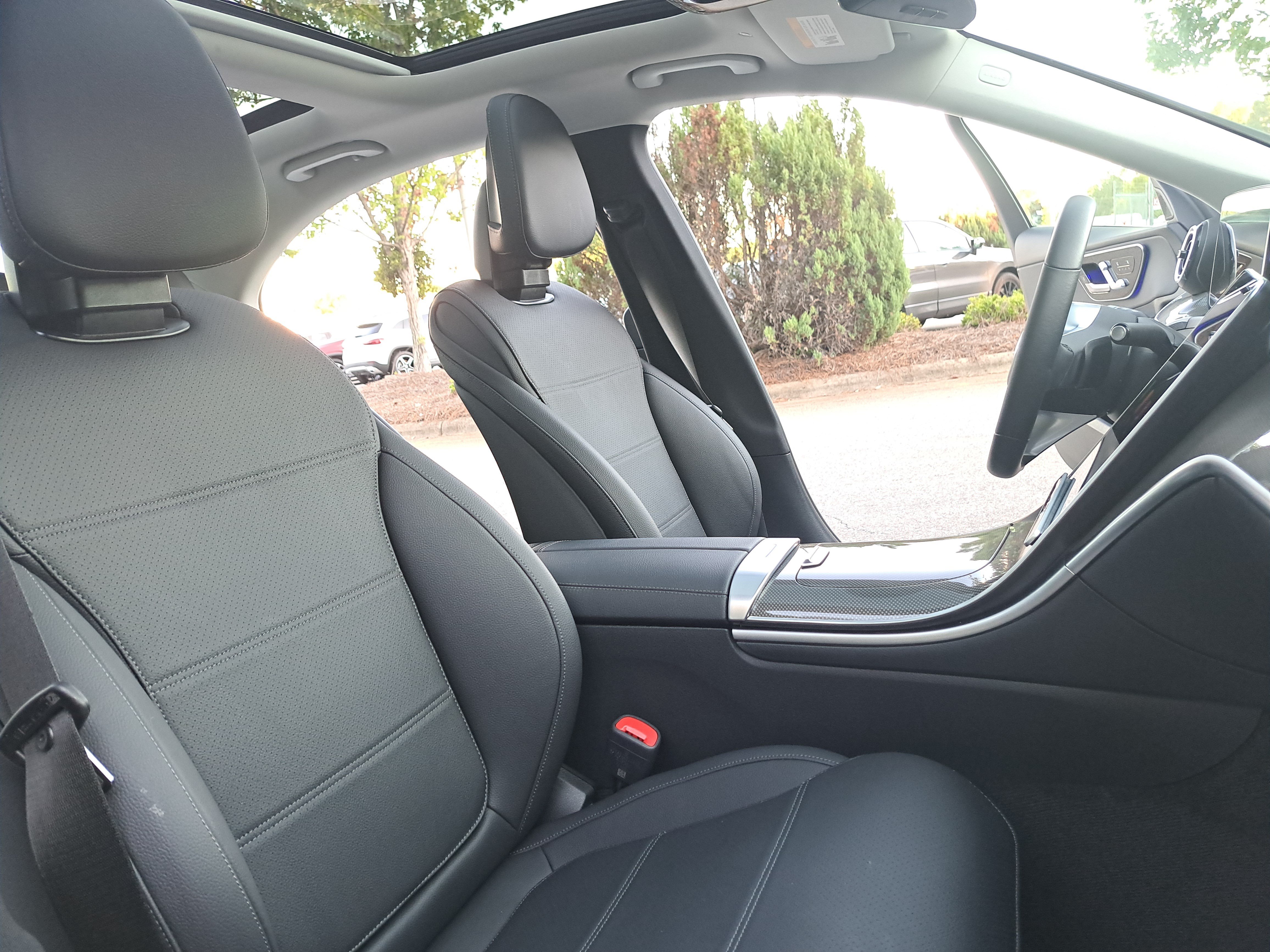 Used 2026 Mercedes-Benz C 300 Sedan image 11