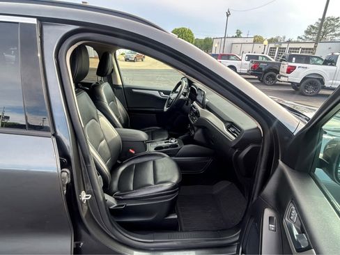 Used 2020 Ford Escape SEL FWD image 13