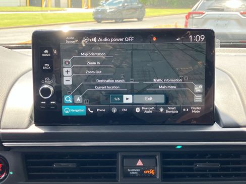 Used 2025 Honda Pilot Touring image 27